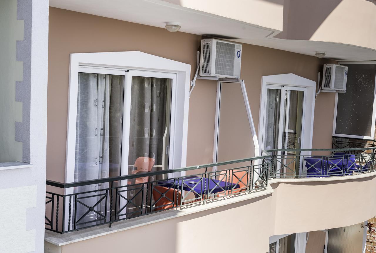 Hotel Klironomi Саранда Екстер'єр фото