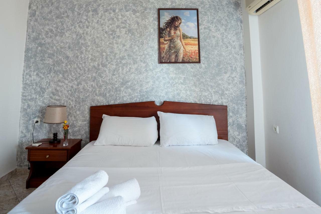 Hotel Klironomi Саранда Екстер'єр фото